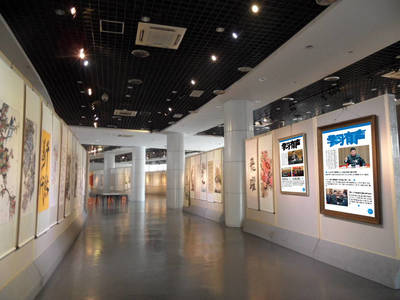 画框也能触控点播 当艺术遇上未来科技，展览策划的新革命